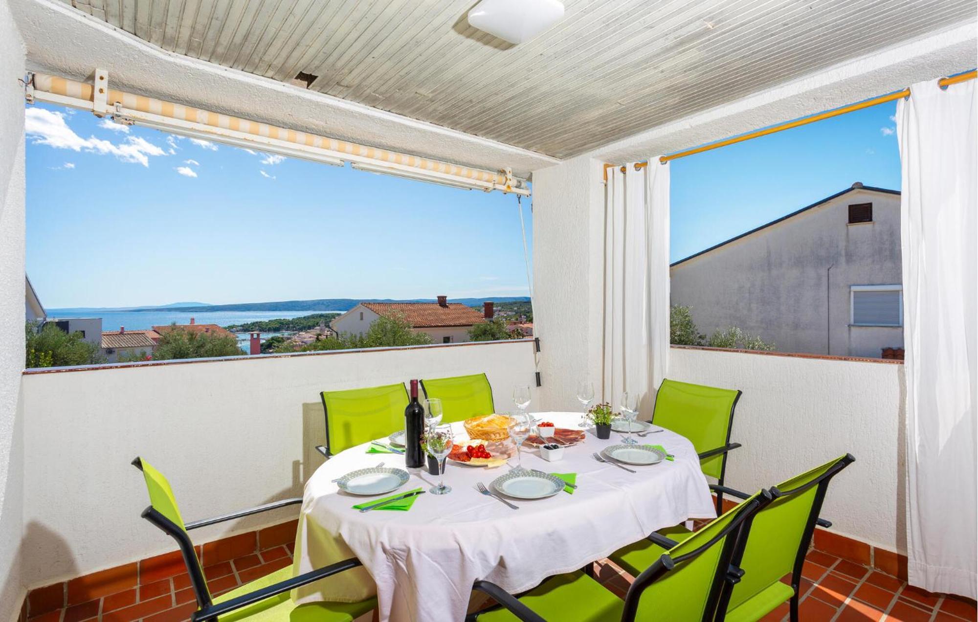 3 Bedroom Stunning Apartment In Krk Krk Town Kültér fotó